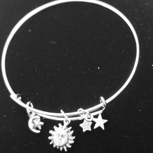 Boutique Jewelry - Moon, Sun & Stars Silver Slide Charm Bracelet Boutique Jewelry - Moon, Sun & Stars Silver Slide Charm Bracelet